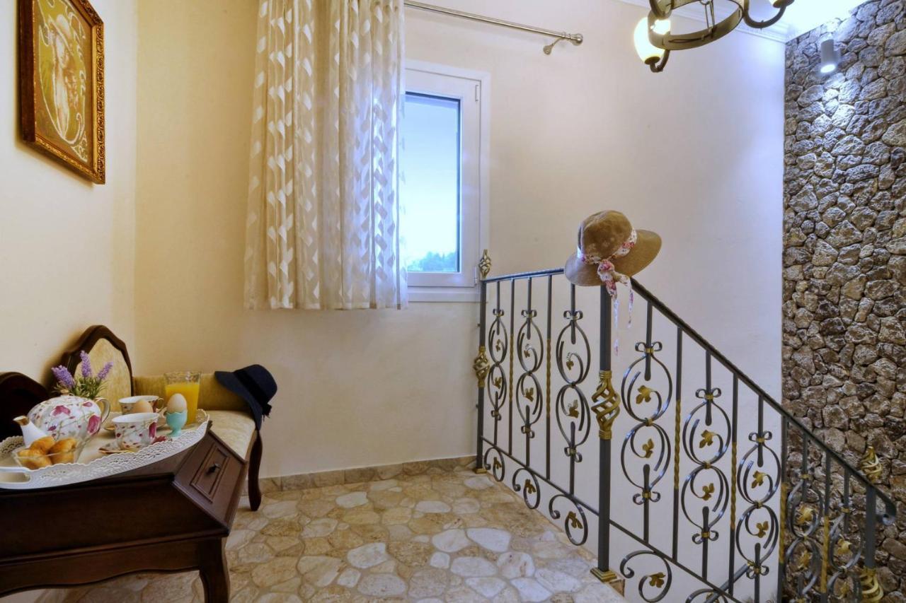 Villa Zoi 펠레카스 외부 사진